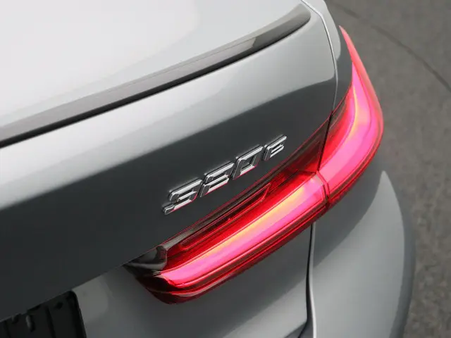 BMW 3 Serie Sedan 320e 2025 Hybride Benzine 31