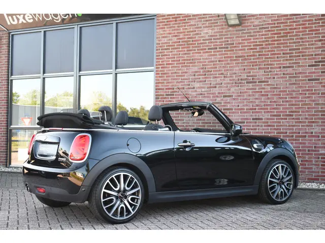 MINI Cooper Cabrio Mini 1.5 136pk 2020 Benzine 42