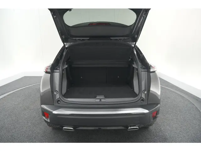 Peugeot 2008 PureTech 130 EAT8 Allure 2023 Benzine 66