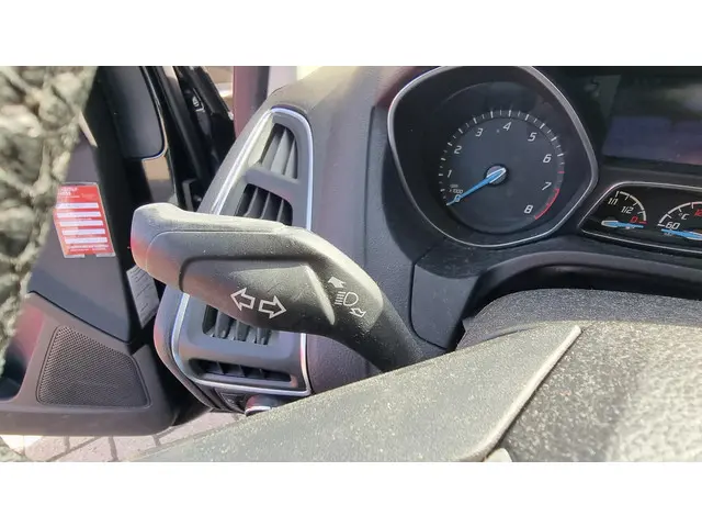 Ford Focus Wagon 1.0 EcoBoost Titanium 2013 Benzine 20