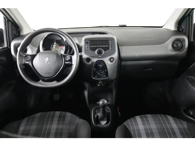 Peugeot 108 1.0 e-VTi Active 2018 Benzine 4