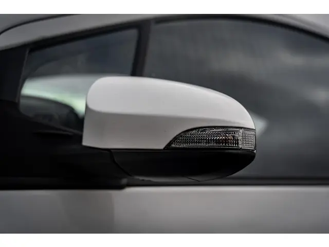 Toyota Yaris 1.0 VVT-i Trend 2015 Benzine 30