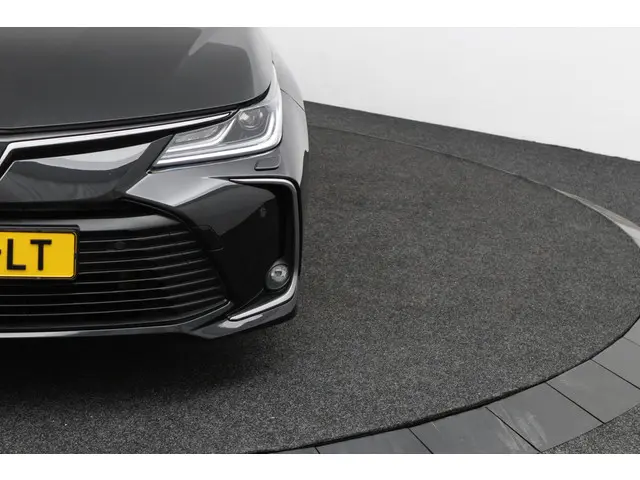 Toyota Corolla 1.8 Hybrid Dynamic 2020 Hybride Benzine 32