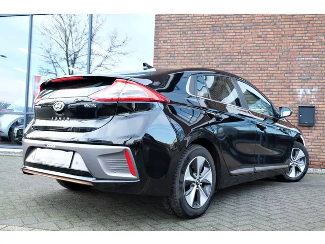 Hyundai IONIQ Premium EV 2018 Elektrisch 2