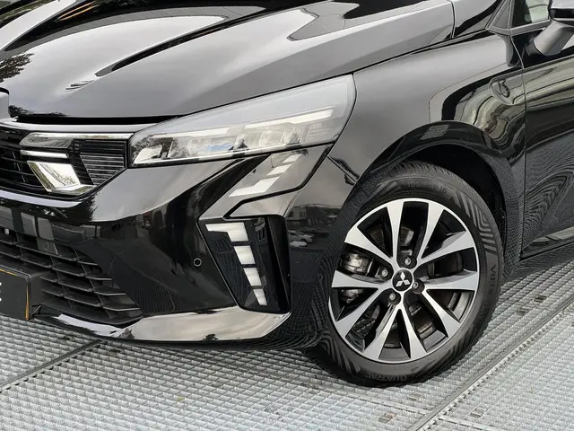 Mitsubishi Colt 1.0T MT Intense 2024 Benzine 13