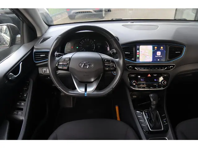 Hyundai IONIQ 1.6 GDi COMFORT AUT. 2018 Hybride Benzine 18