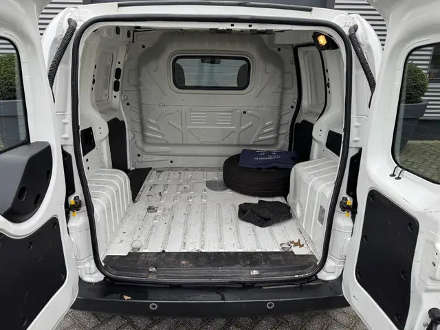 Peugeot Bipper 1.3 BlueHDi XT Profit + 2017 Diesel 18