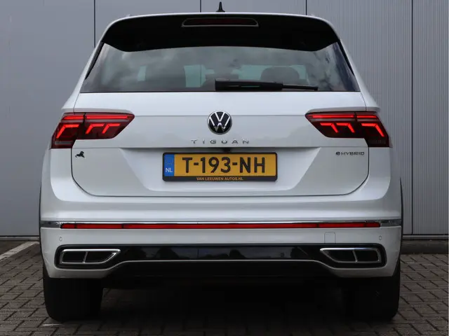 Volkswagen Tiguan Hybrid R-Line 2023 Hybride Benzine 8