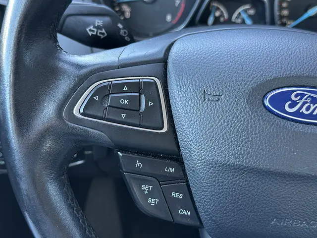 Ford Focus Wagon 1.0 Lease Edition 2017 Benzine 18