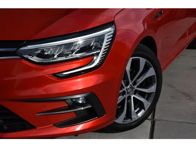 Renault Mégane Estate TCe 140 EDC Techno 2023 Benzine 11