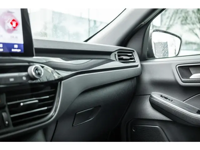 Ford Kuga 2.5 PHEV ST-Line 2023 Hybride Benzine 15