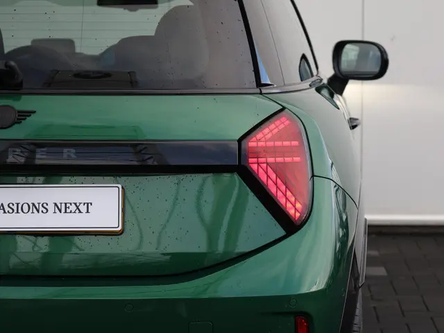 MINI 3-Deurs Cooper C 2025 Benzine 19