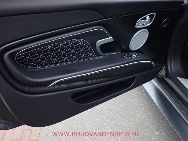 Aston Martin DBS 5.2 V12 Superleggera 2019 Benzine 32