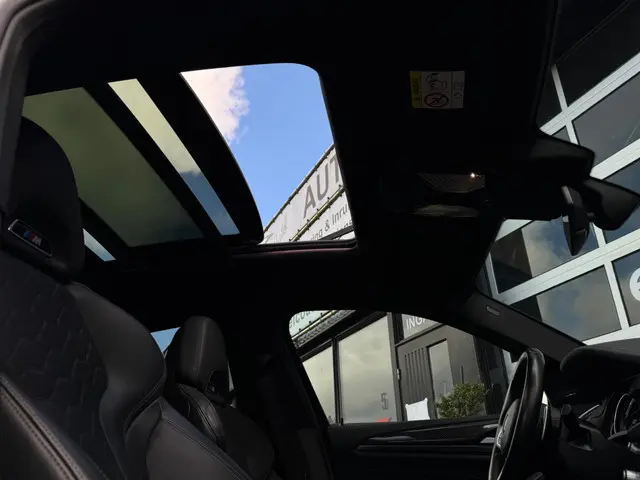 BMW X4 M 480pk / Carbon / Pano 2021 Benzine 11