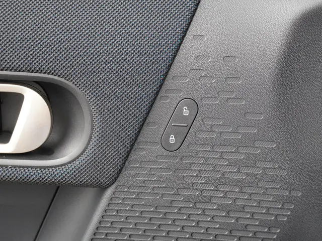 MINI Cooper Cabrio 3-Deurs C 2026 Benzine 19