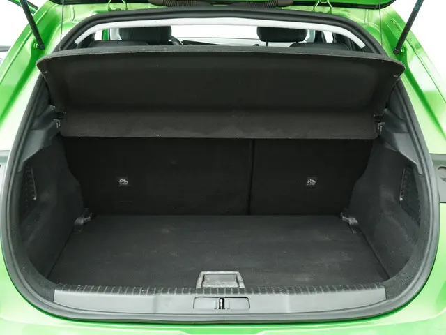 Opel Mokka 1.2 Turbo Business Elegance 2021 Benzine 9