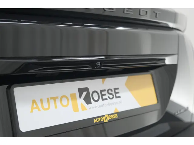 Peugeot 2008 1.2 Hybrid 145 Allure 2025 Hybride Benzine 4