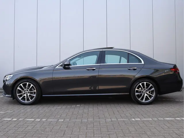 Mercedes-Benz E-Klasse 200 Luxury 2022 Hybride Benzine 19
