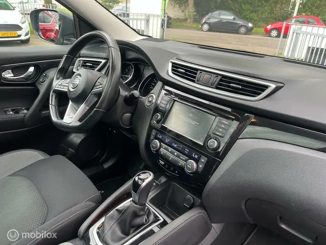 Nissan QASHQAI 1.3 DIG-T Acenta 2020 Benzine 30