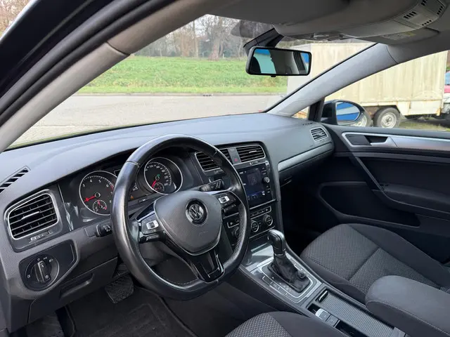 Volkswagen Golf 1.0 TSI Highline 2019 Benzine 9