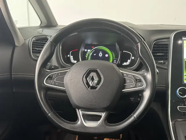 Renault Scénic 1.3 TCe Bose 2018 Benzine 19