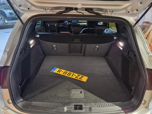 Ford Focus Wagon 1.0 EcoBoost Hybrid ST Line 2022 Benzine 8
