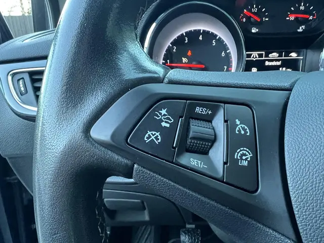 Opel Astra Sports Tourer 1.2 Design & Tech 2022 Benzine 19