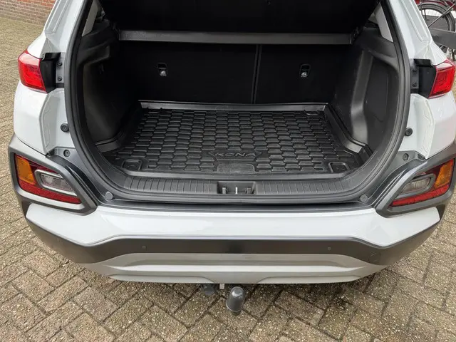 Hyundai Kona 1.6 GDI HEV Premium 2020 Hybride Benzine 20