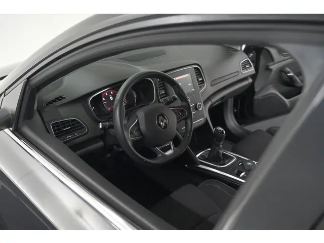 Renault Mégane Estate TCe 110 Limited 2020 Benzine 2