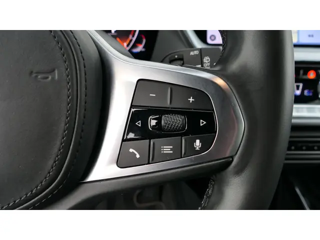 BMW 1 Serie 118i Executive Edition 2020 Benzine 57