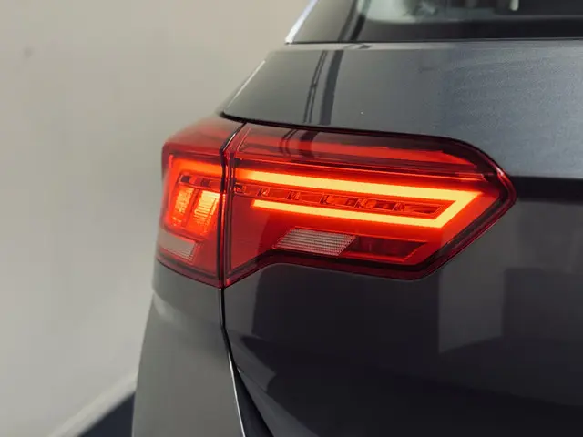 Volkswagen T-Roc 1.0 TSI United 2021 Benzine 28