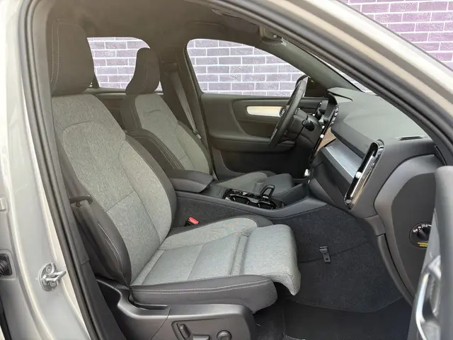 Volvo XC40 2.0 B4 Plus Dark 2024 Benzine 5