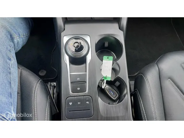 Ford Kuga 2.5 PHEV Vignale 2021 Hybride Benzine 26