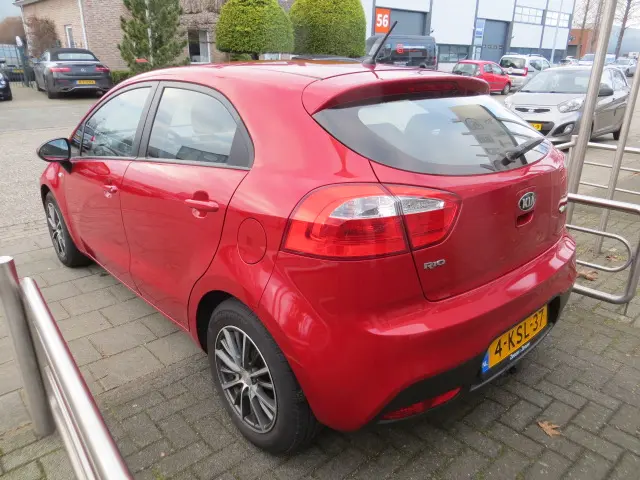 Kia Rio 1.2 CVVT Comfort Pack 5 deurs 2013 Benzine 3