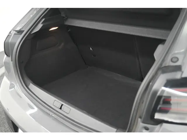 Peugeot 208 PureTech 100 Allure 2024 Benzine 66