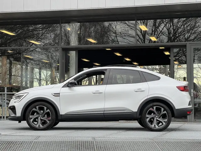 Renault Arkana 1.3 Mild Hybrid 160 R.S. line 2023 Benzine 17