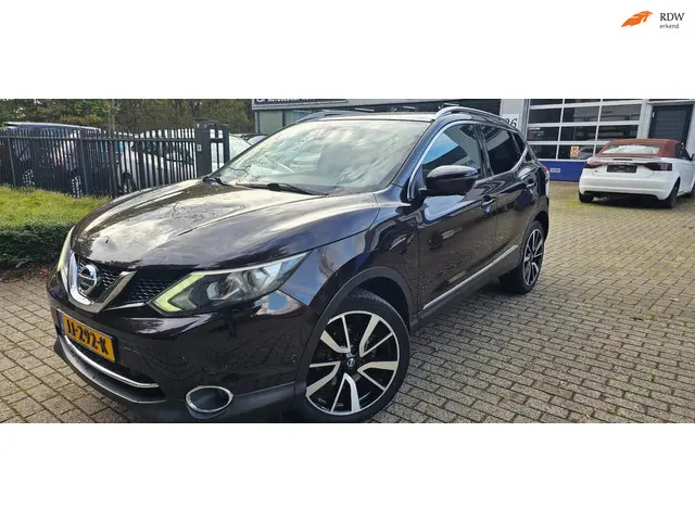 Nissan QASHQAI 1.2 Tekna 2016 Benzine