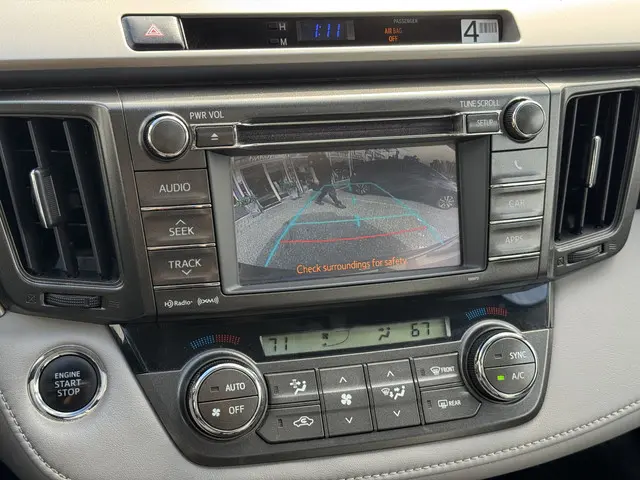 Toyota RAV4 2.5 Limited 4WD Automaat 2013 Benzine 22