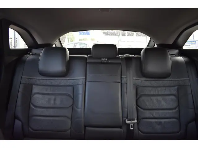 Citroën C5 X 1.2 PureTech Business Plus 2022 Benzine 12