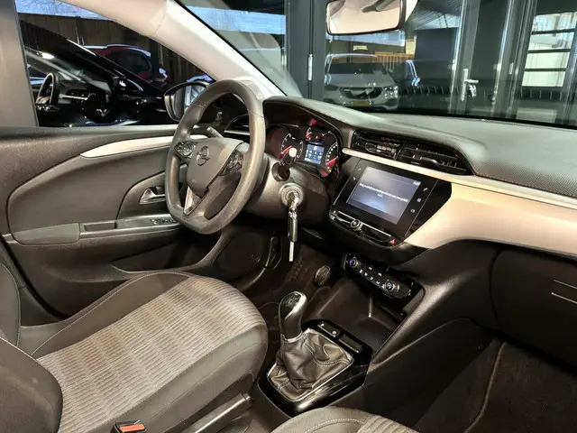Opel Corsa 1.2 zwart 2021 Benzine 4