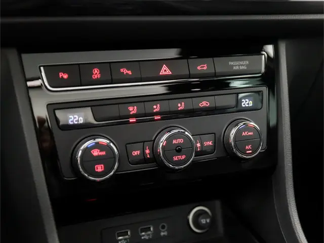 SEAT Ateca 1.5 TSI FR Intense Sport 2019 Benzine 10