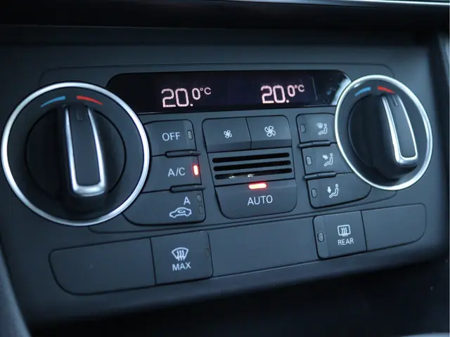 Audi Q3 1.4 TFSI CoD Advance 2019 Benzine 41