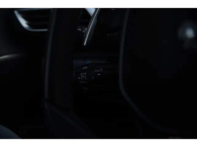 Peugeot 3008 1.6 PureTech Allure 2018 Benzine 44