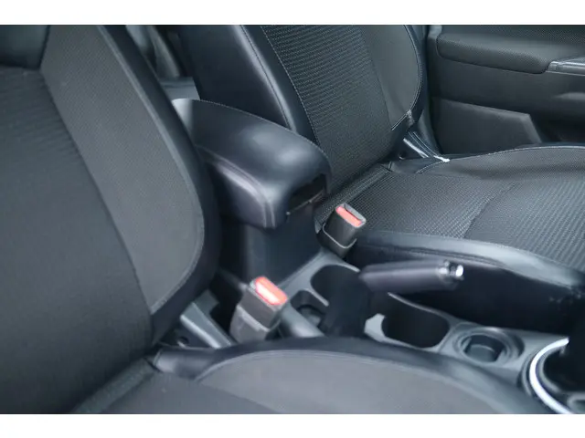 Citroën C4 Aircross 1.6 115 Collection 2014 Benzine 12