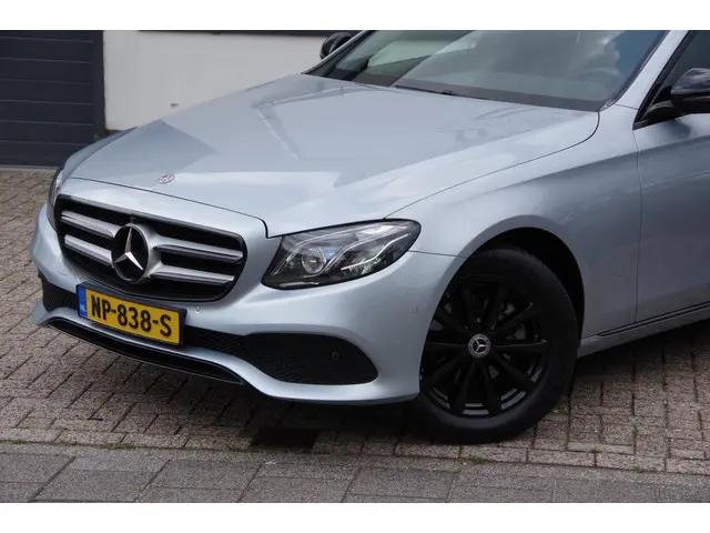 Mercedes-Benz E-Klasse 200 Prestige 2017 Benzine 34