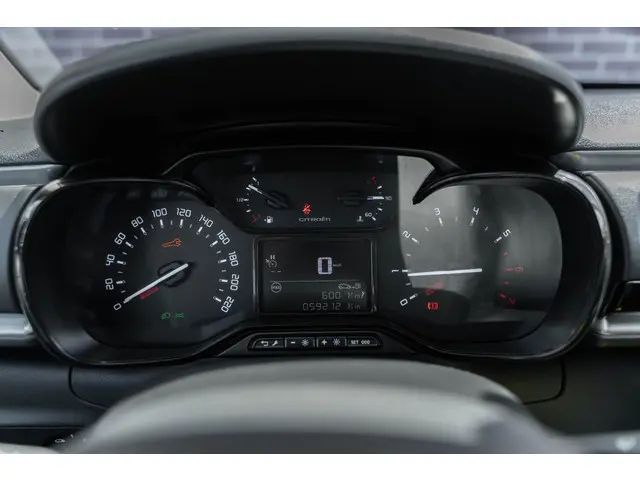 Citroën C3 1.2 PureTech Business 2022 Benzine 27
