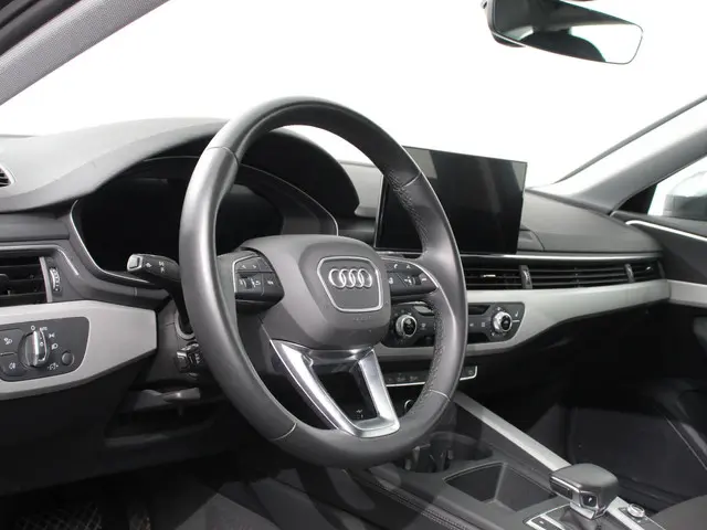 Audi A4 Avant 40 TFSI S-Tronic 2022 Benzine 26