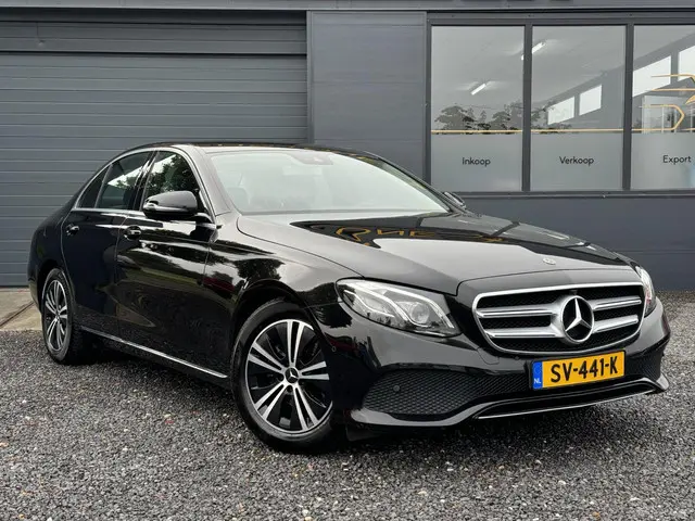 Mercedes-Benz E-Klasse 200 Premium 2018 Benzine 4