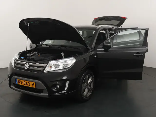 Suzuki Vitara 1.6 Exclusive 2017 Benzine 17