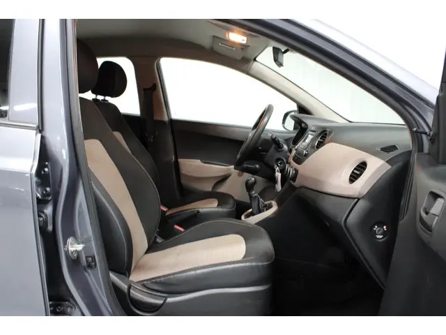 Hyundai i10 1.0i i-Motion 2014 Benzine 17